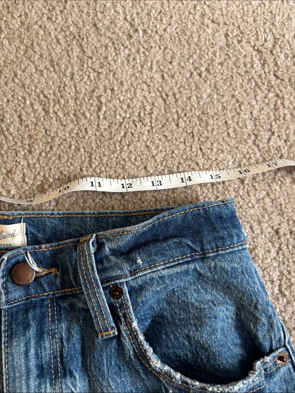 Universal Thread Classic Blue Denim Knee-Slit size 8 - Picture 5 of 6